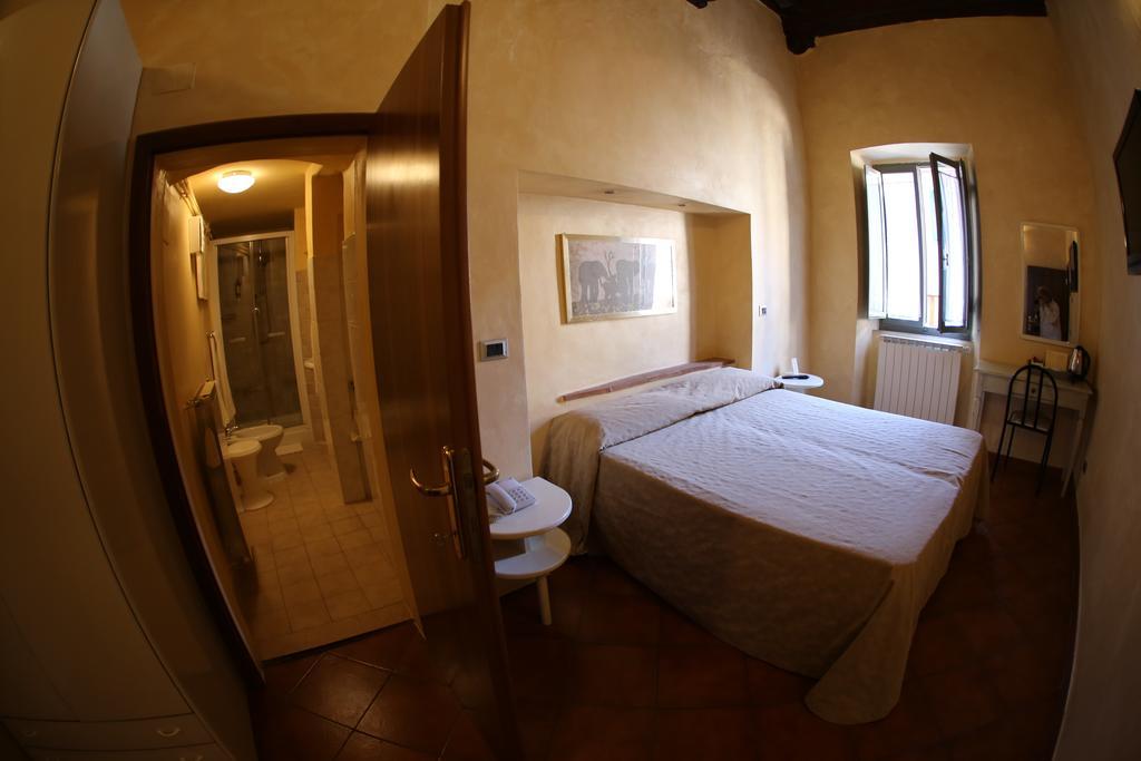 Hotel Italia Cortona Room photo